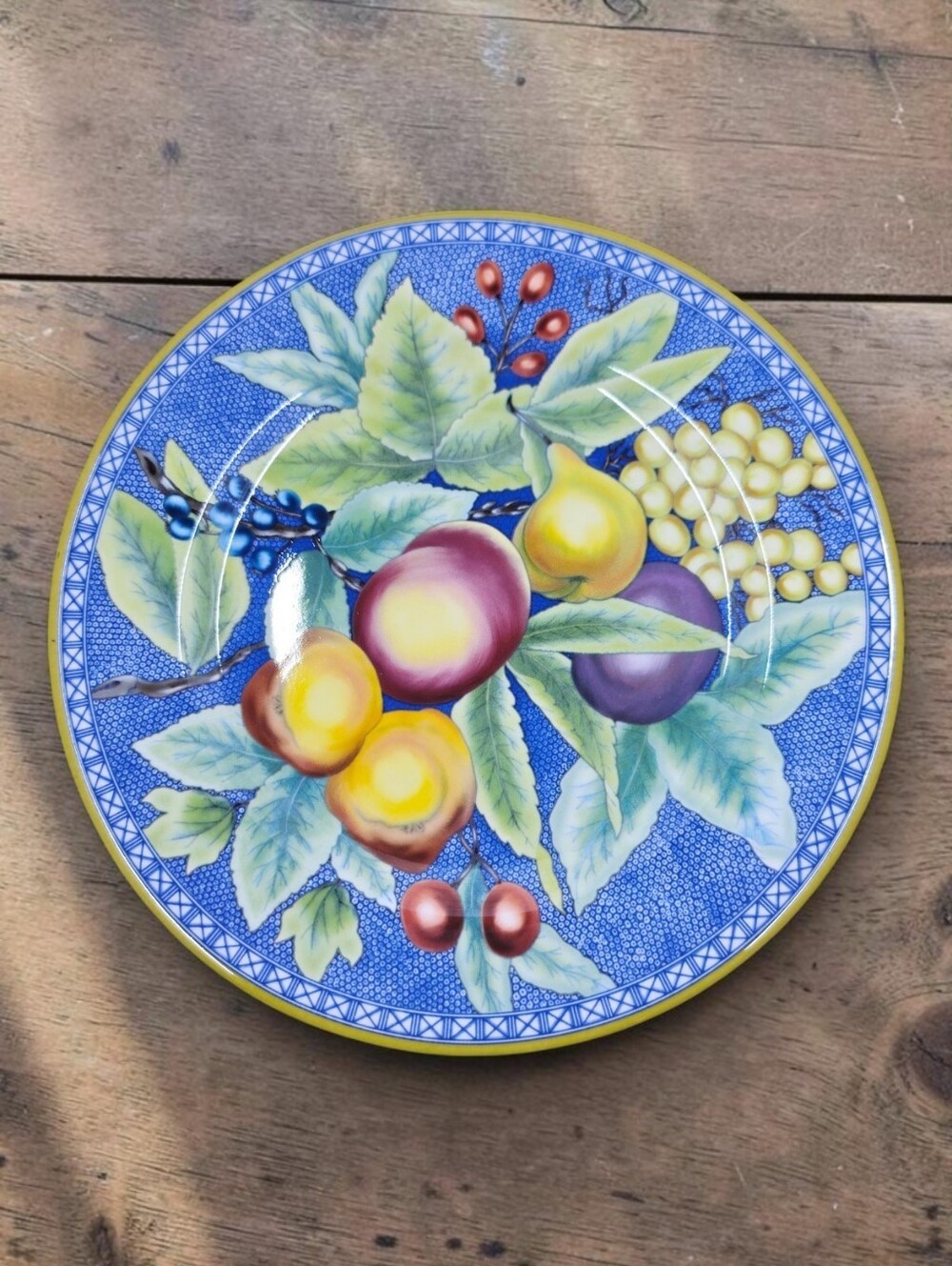 Mottahedeh Apples Berries & Cherries Salad Plates Set Of 2 Vista Alegre
